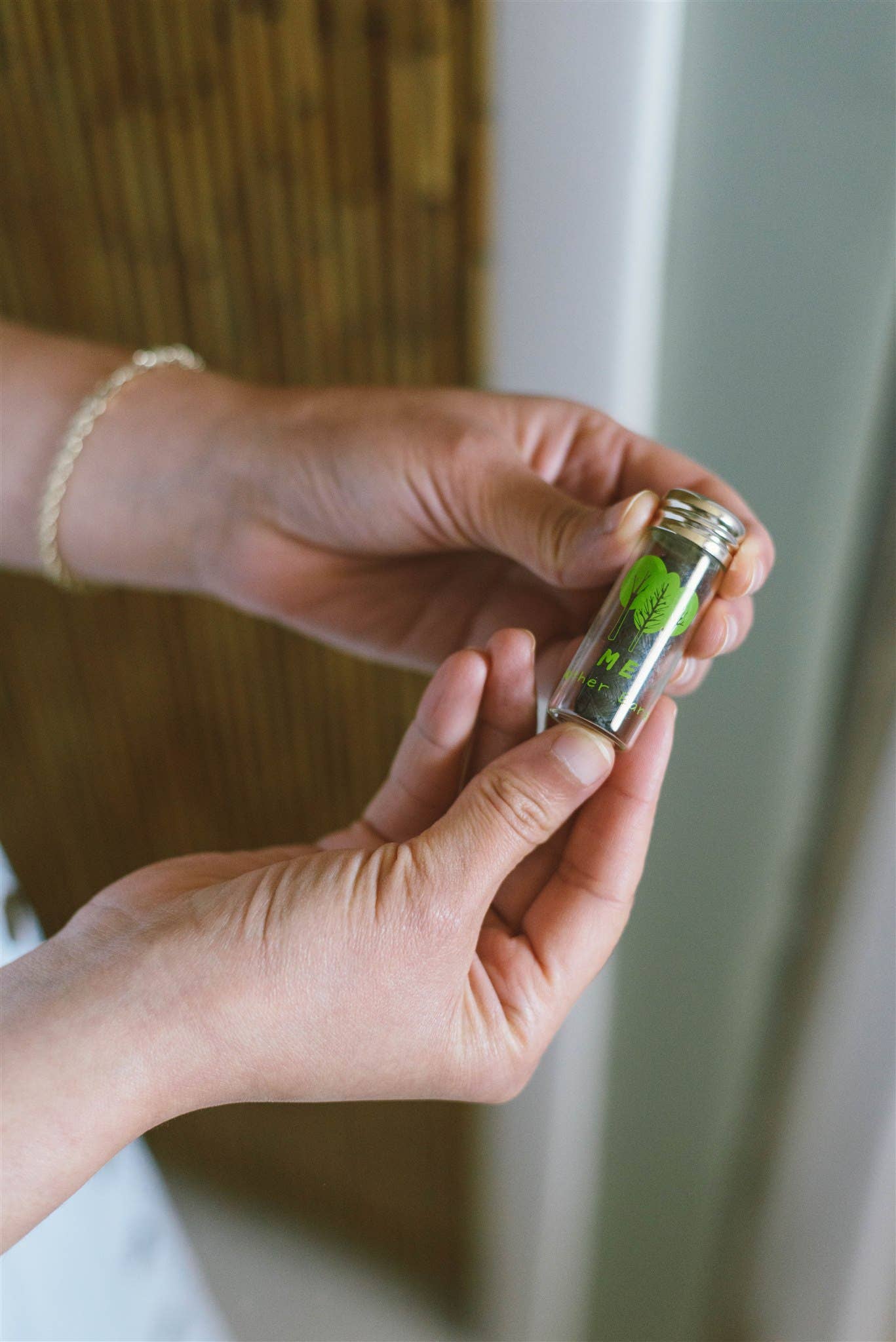 ME Mother Earth Biodegradable Charcoal Dental Floss